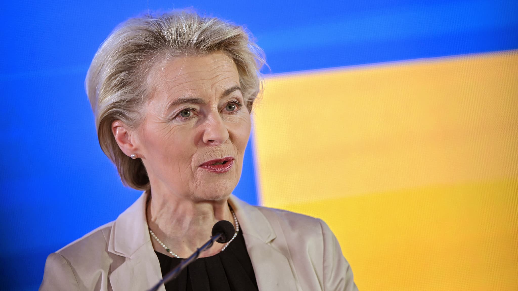 Ukraine Ursula Von Der Leyen Kiev Pour Aborder L Largissement De L Ue Avec Volodymyr Zelensky