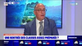 La-Motte-du-Caire: le sénateur Jean-Yves Roux annonce la pérennisation du collège Marcel Massot