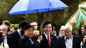 le Premier ministre sud-coréen (au centre de la photo). 