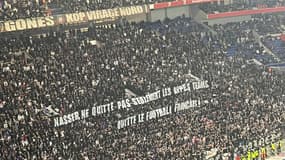 Banderole des Bad Gones contre Nasser Al-Khelaïfi
