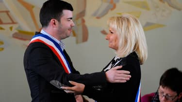 Fabien Engelmann et Marie da Silva à la session inaugurale du conseil municipal de Hayange, le 6 avril.