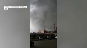EN VIDÉO - Une tornade fait une centaine de blessés en République Tchèque