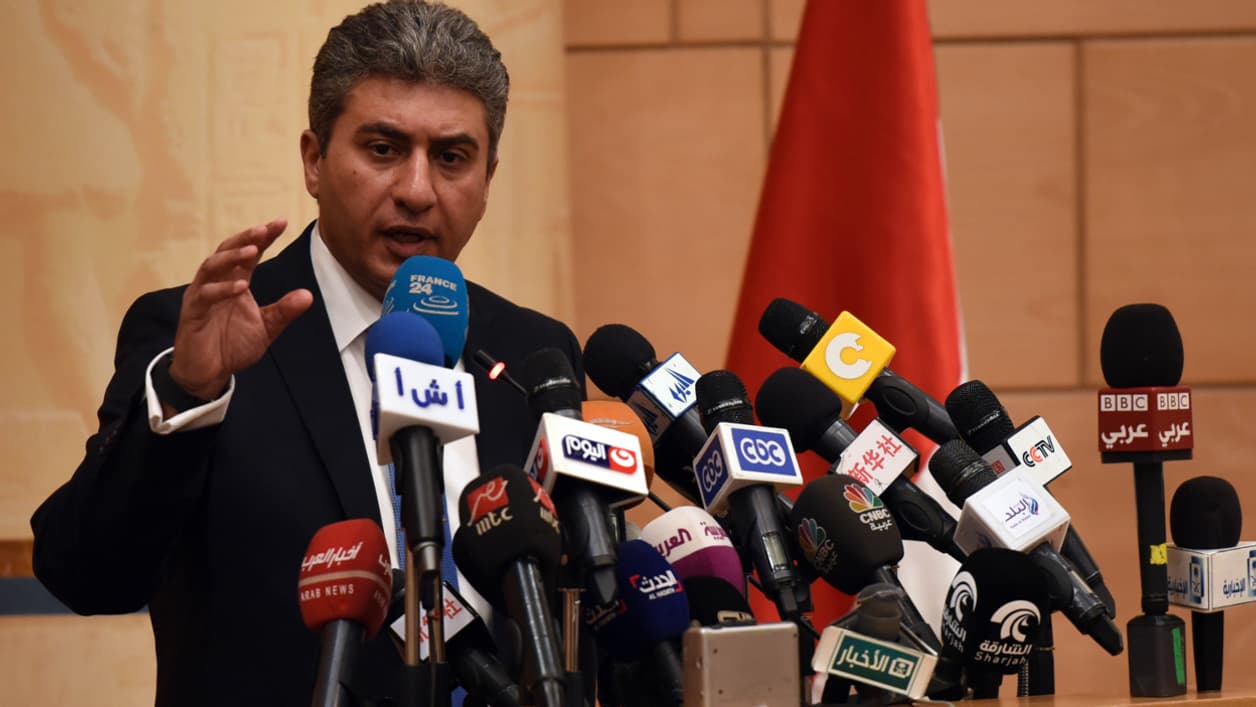 Le ministre de l'aviation civile égyptienne, Chérif Fathy. Le ministre de l'aviation civile égyptienne, Chérif Fathy.