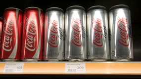 Des canettes de Coca-Cola et Coca-Cola Light (image d'illustration)