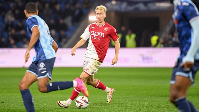 Aleksandr Golovin lors de Le Havre-Monaco en Ligue 1, 11 novembre 2023