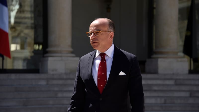 Bernard Cazeneuve à Garches vendredi 14 août 2015