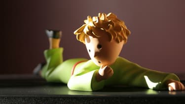 Figurine représentant le Petit Prince, personnage né il y a 70 ans sous la plume d'Antoine de Saint-Exupéry.