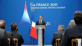 Nicolas Sarkozy a proposé lundi qu'un fonds international alimenté par les avoirs confisqués aux narcotrafiquants finance la lutte contre le trafic de drogue dans les Etats les plus pauvres, en particulier en Afrique. Le président français ouvrait à Paris