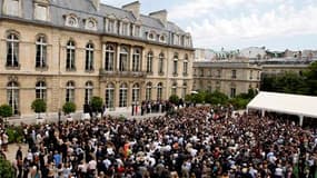 Dans une lettre adressée à François Fillon, le chef de l'Etat a confirmé l'annulation de la garden party du 14 juillet (en photo, celle de 2007) par souci d'économie. Il a en outre annoncé d'autres mesures de réduction du train de vie de l'Etat, notamment