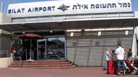 L'aéroport d'Eilat, régulièrement visé par des tirs de roquette venus du Sinaï égyptien.