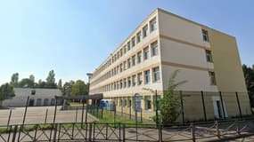 Le collège Les Dînes-Chiens, à Chilly-Mazarin