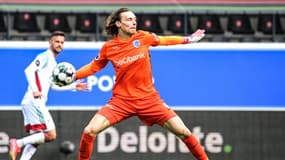Maarten Vandevoordt sous les couleurs de Genk en 2021. 