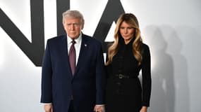 Le président américain Donald Trump et la première dame Melania Trump assistent à la première mondiale du film "Melania" des studios Amazon MGM au Kennedy Center à Washington, DC, le 29 janvier 2026.
