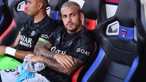 Leandro Paredes sur le banc du PSG à Clermont, le 6 août 2022