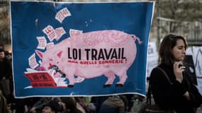 Le 1er mai syndical est dirigé cette année contre la loi travail, dans un climat tendu après deux mois de contestation et de manifestations émaillées de violence.