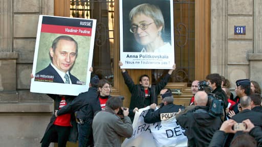 Anna Politkovskaïa, qui enquêtait sur les atteintes aux droits de l'homme en Tchétchénie et la corruption en Russie, a été abattue le 7 octobre 2006 dans son immeuble de Moscou