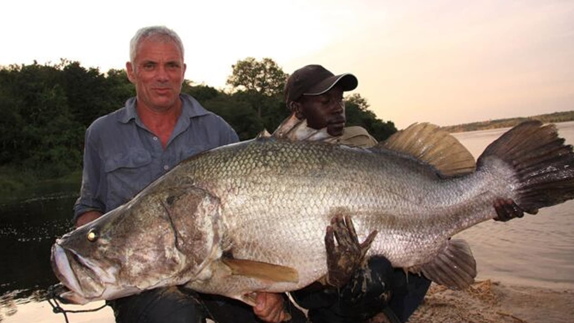 RIVER MONSTERS