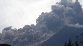 L'éruption du volcan Fuego en photographiée depuis Alotenango, à 65 km au sud-esout de la capitale Guatemala, le 3 juin 2018