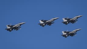 Des avions de l'armée polonaise lors d'une parade militaire en Pologne, le 15 août 2023.