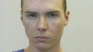 Luka Rocco Magnotta après son arrestation à Berlin, lundi. Les policiers chargés de l'enquête dans l'affaire de ce jeune Canadien soupçonné d'avoir tué et démembré un étudiant chinois, ont été contactés par leurs homologues de Los Angeles, qui enquêtent s