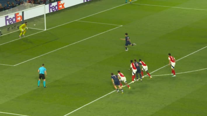 Le penalty de Vitinha lors de la demi-finale retour de Ligue des champions PSG-Arsenal, 7 mai 2025 Le penalty de Vitinha lors de la demi-finale retour de Ligue des champions PSG-Arsenal, 7 mai 2025