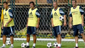 Ronaldo, Luis Figo, David Beckham et Zinedine Zidane à l'époque des Galactiques du Real Madrid