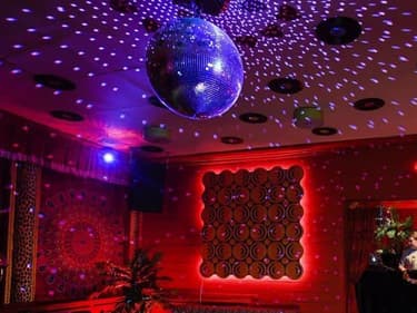 Les discothèques pourront rouvrir le 15 juillet prochain.
