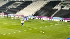 Le "curling-football" des Bleus