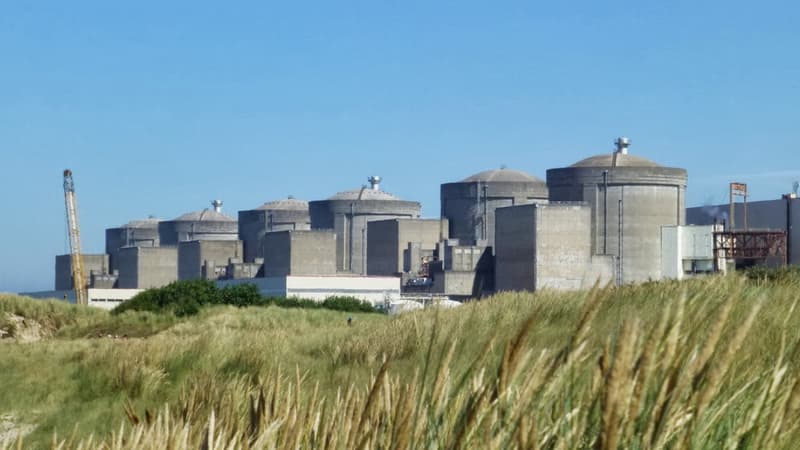 Centrale nucléaire de Gravelines à côté de Dunkerque