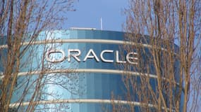 Oracle est une entreprise américaine spécialisé dans les logiciels et services informatiques à destination des entreprises.
