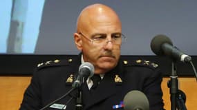Conférence de presse de Mike Cabana, commissaire adjoint de la Gendarmerie royale du&nbsp;Canada&nbsp;(GRC, police fédérale), et de  Jennifer Strach, commandante adjointe pour l'Ontario, le 11 août 2016.