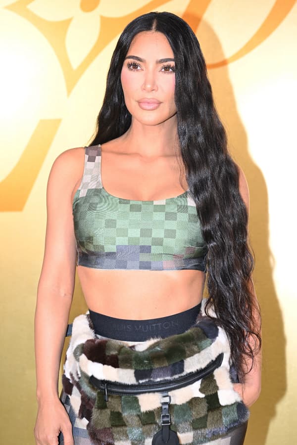 Kim Kardashian lors du défilé Louis Vuitton Homme SS24