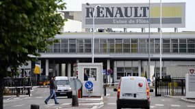 Entrée de l'usine Renault à Flins, dans les Yvelines, en 2008.