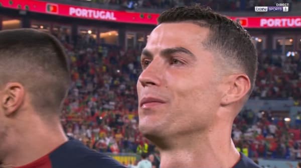 Les larmes de Cristiano Ronaldo pendant l'hymne, lors de Portugal-Ghana au Mondial 2022