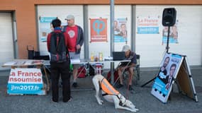 Des militants de la France insoumise en 2017