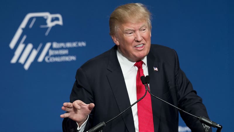 Donald Trump en meeting à Washington en décembre 2015