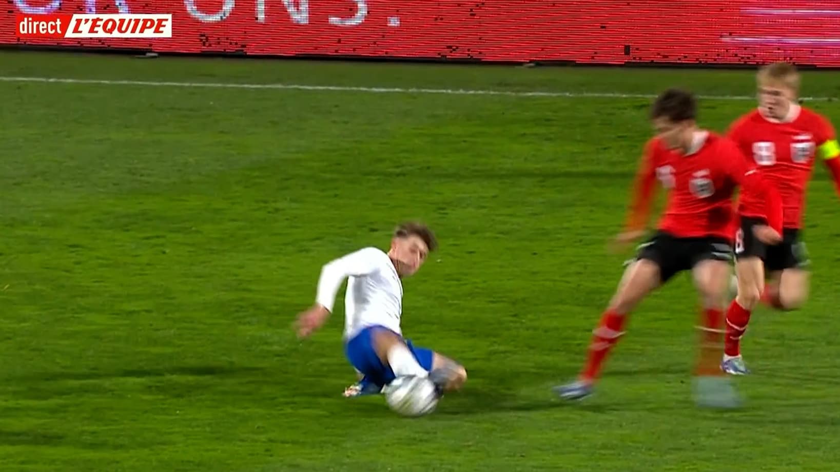 La blessure de Lepenant avec les Bleuets face à l'Autriche