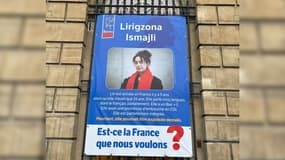 Affiche apposée sur le fronton de la mairie de Rouen le 3 février 2025 pour protester contre l'obligation de quitter le territoire prononcée contre une étudiante