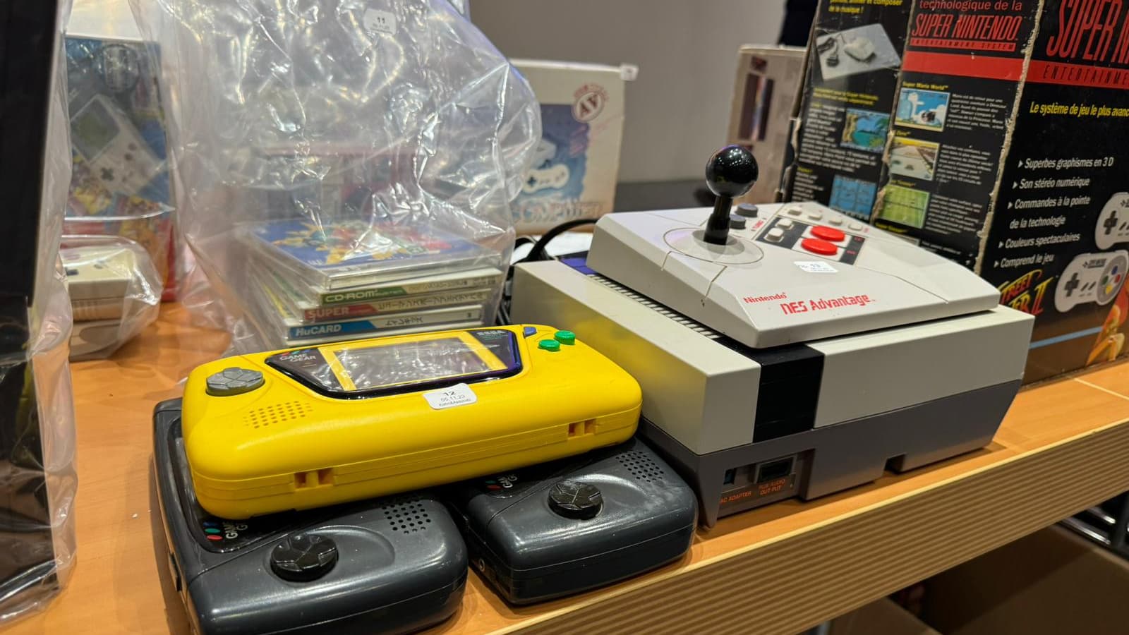 Les trois Game Gear étaient en vente