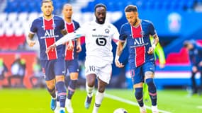 Jonathan Ikoné et Neymar lors de PSG-Lille