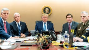 Trump, Pence et des hauts-gradés de l'armée suivant l'opération qui a conduit à la mort du chef de Daesh depuis "situation room" de la Maison Blanche