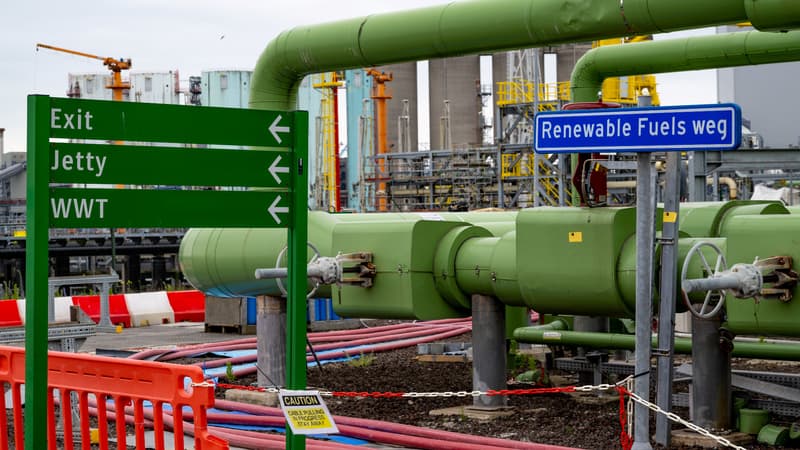 A Rotterdam, dans la plus grande raffinerie européenne de carburants d'aviation durables