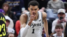 Victor Wembanyama avec les San Antonio Spurs le 27 mars 2024