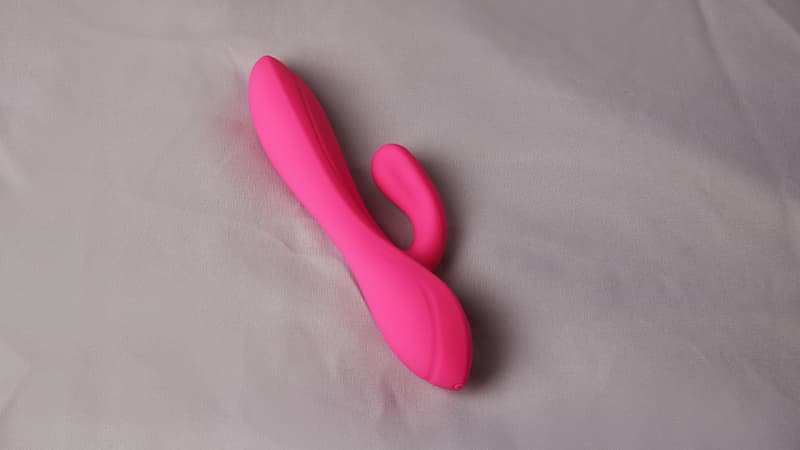Passage du désir : ce sextoy rabbit est très bien noté, il est parfait pour vos moments intimes
