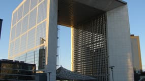 La Grande arche emblématique du quartier de La Défense.