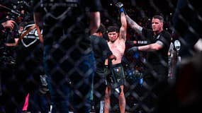 Baki après avoir battu Cédric Doumbè au PFL Paris, à l'Accor Arena le 7 mars 2024
