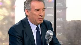 François Bayrou estime que François Hollande a apporté « un certain apaisement dans la société et des décisions justes, au Mali ou dans les négociations entre syndicats et entreprises ».