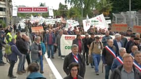 1.200 éleveurs manifestent à Pau contre la réintroduction de l’ours dans les Pyrénées
