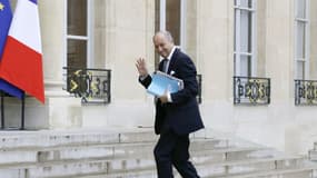 Laurent Fabius étudie l'amende de BNP Paribas.