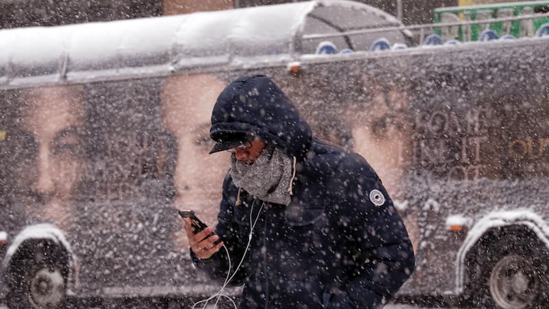 S'il fait trop froid, les iPhone se mettent en hibernation pour ne pas être irrémédiablement endommagés (PHOTO D'ILLUSTRATION)